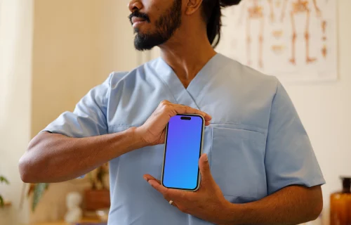 iPhone mockup nas mãos do médico